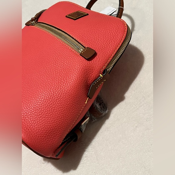NWT Dooney & Bourke Pebble Grain Backpack- Geranium - Picture 5 of 13